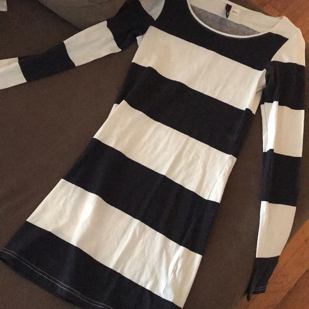 h&m black & white striped dress!